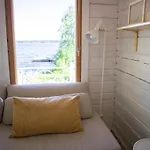 Tahlo Hillhouse And Underhill & Sauna *