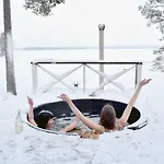 Tahlo Hillhouse And Underhill & Sauna *