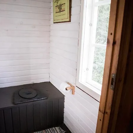 Tahlo Hillhouse And Underhill & Sauna *
