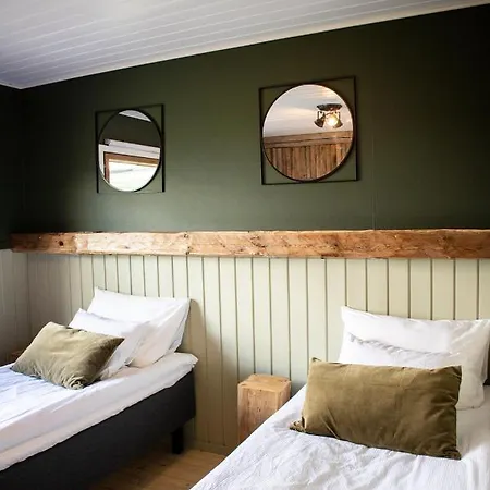 Tahlo Hillhouse And Underhill & Sauna Apartamento Mutala
