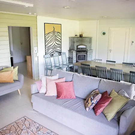 Apartament Tahlo Hillhouse And Underhill & Sauna