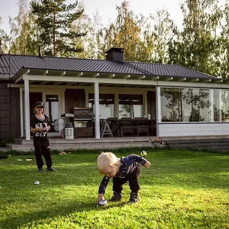 Tahlo Hillhouse And Underhill & Sauna Appartamento Mutala
