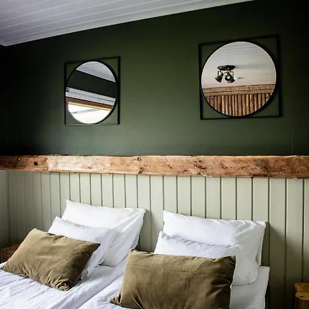 Tahlo Hillhouse And Underhill & Sauna Appartamento