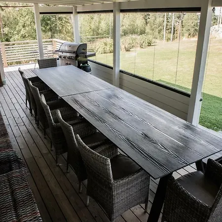 Tahlo Hillhouse And Underhill & Sauna Apartamento Mutala