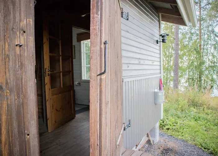 Tahlo Hillhouse And Underhill & Sauna Lägenhet Mutala