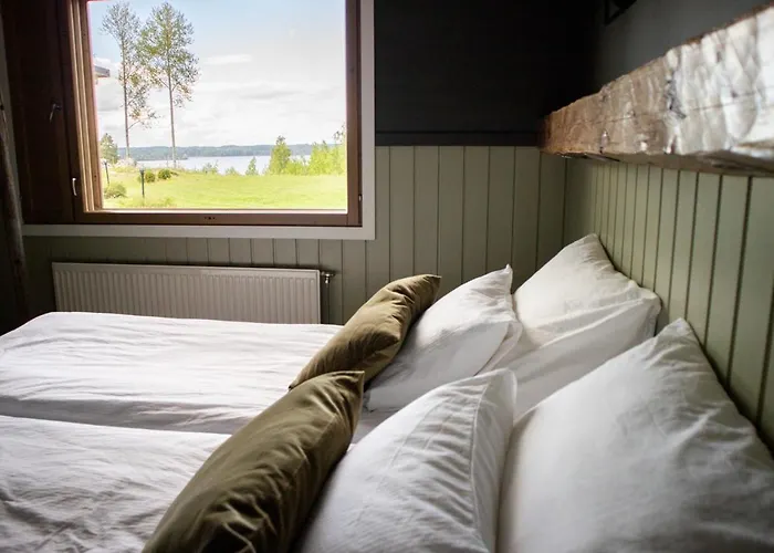 Tahlo Hillhouse And Underhill & Sauna