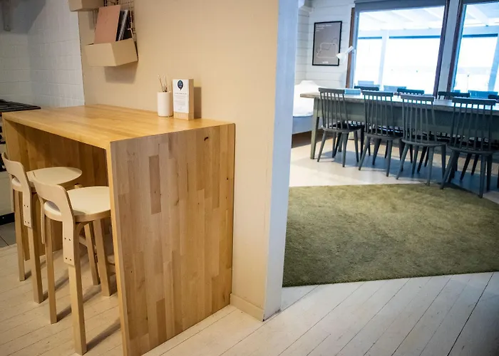 Tahlo Hillhouse And Underhill & Sauna Lägenhet Mutala