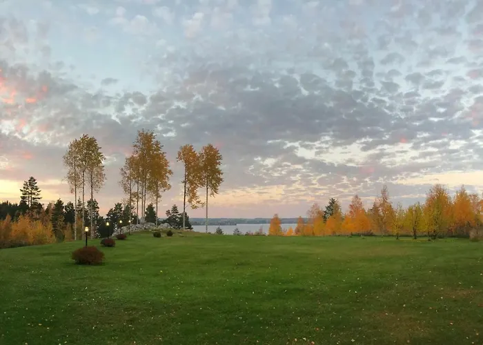 Tahlo Hillhouse And Underhill & Sauna *