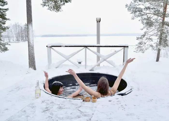 Tahlo Hillhouse And Underhill & Sauna *