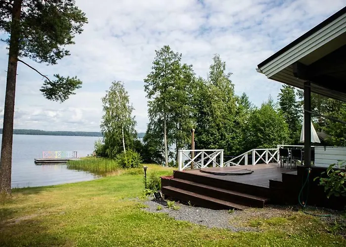 Tahlo Hillhouse And Underhill & Sauna Mutala